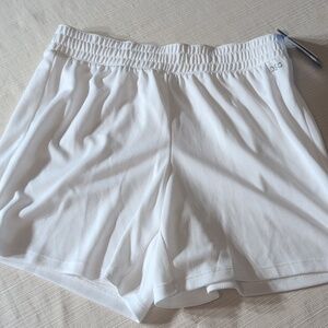 DSG Girls  white shorts Size XL (16)